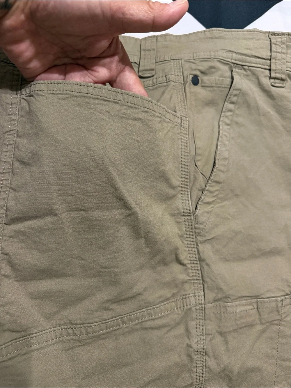 Wrangler Men's Tan Hybrid Utility Shorts